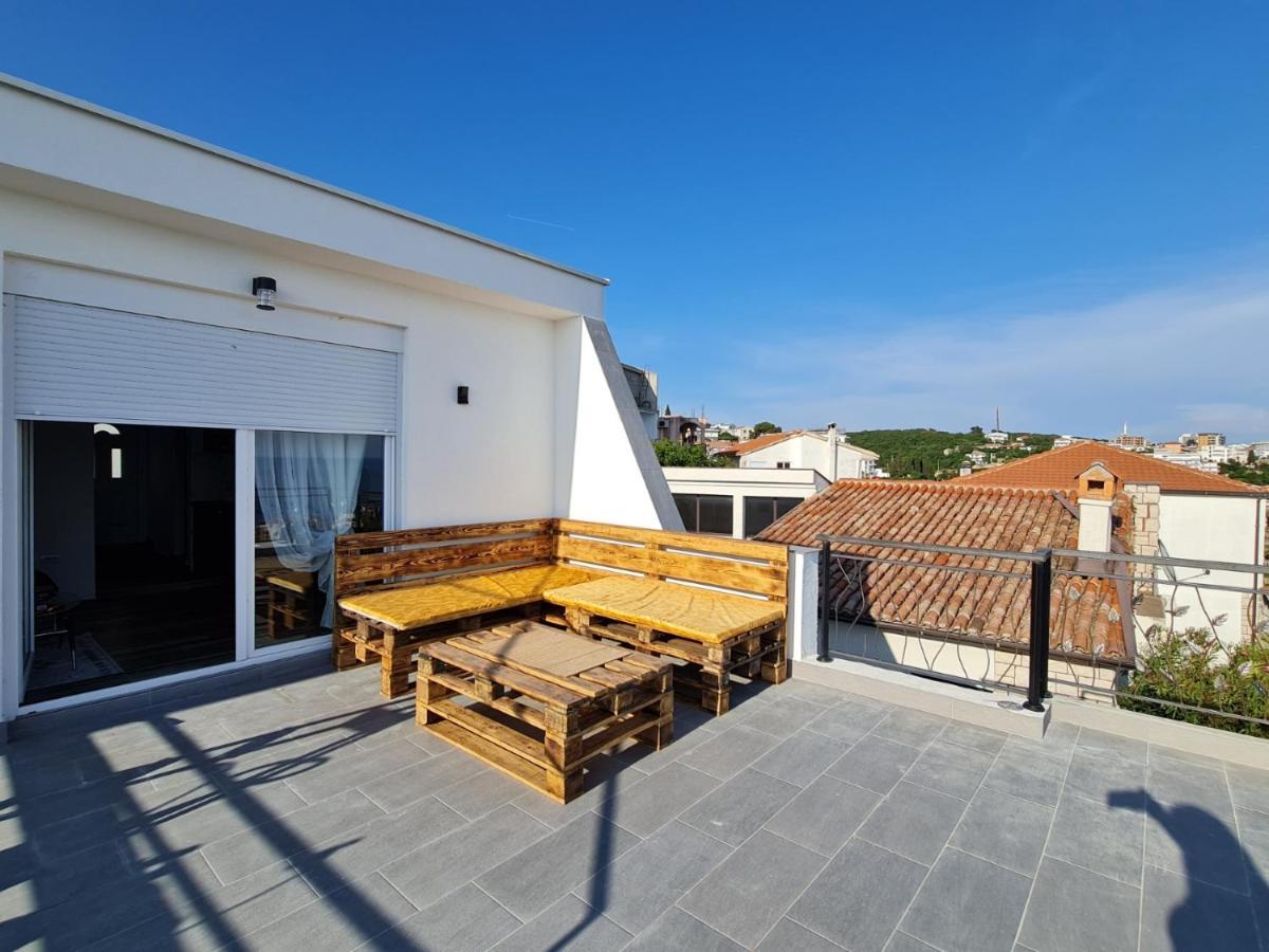 Apartmani Jovan Ulcinj Exterior photo